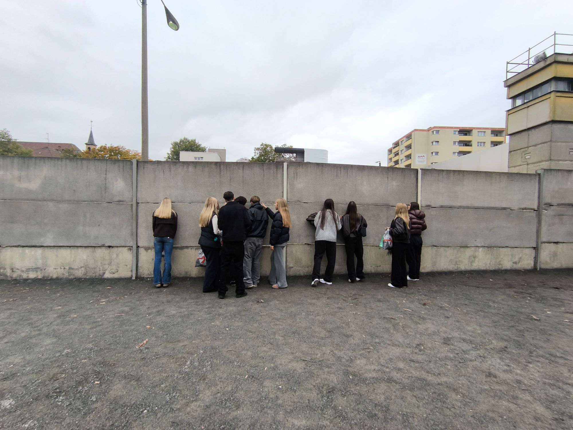 10b vor Berliner Mauer